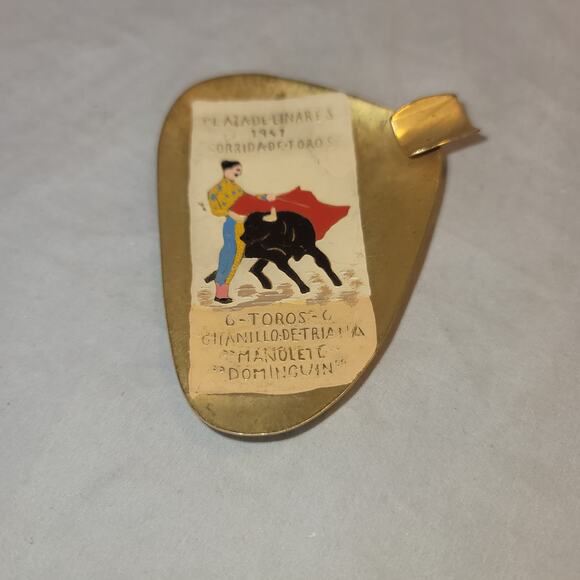 Vintage ashtray bullfight Plaza de LInares Corrida de toros 1947 metal Spain - Picture 2 of 6